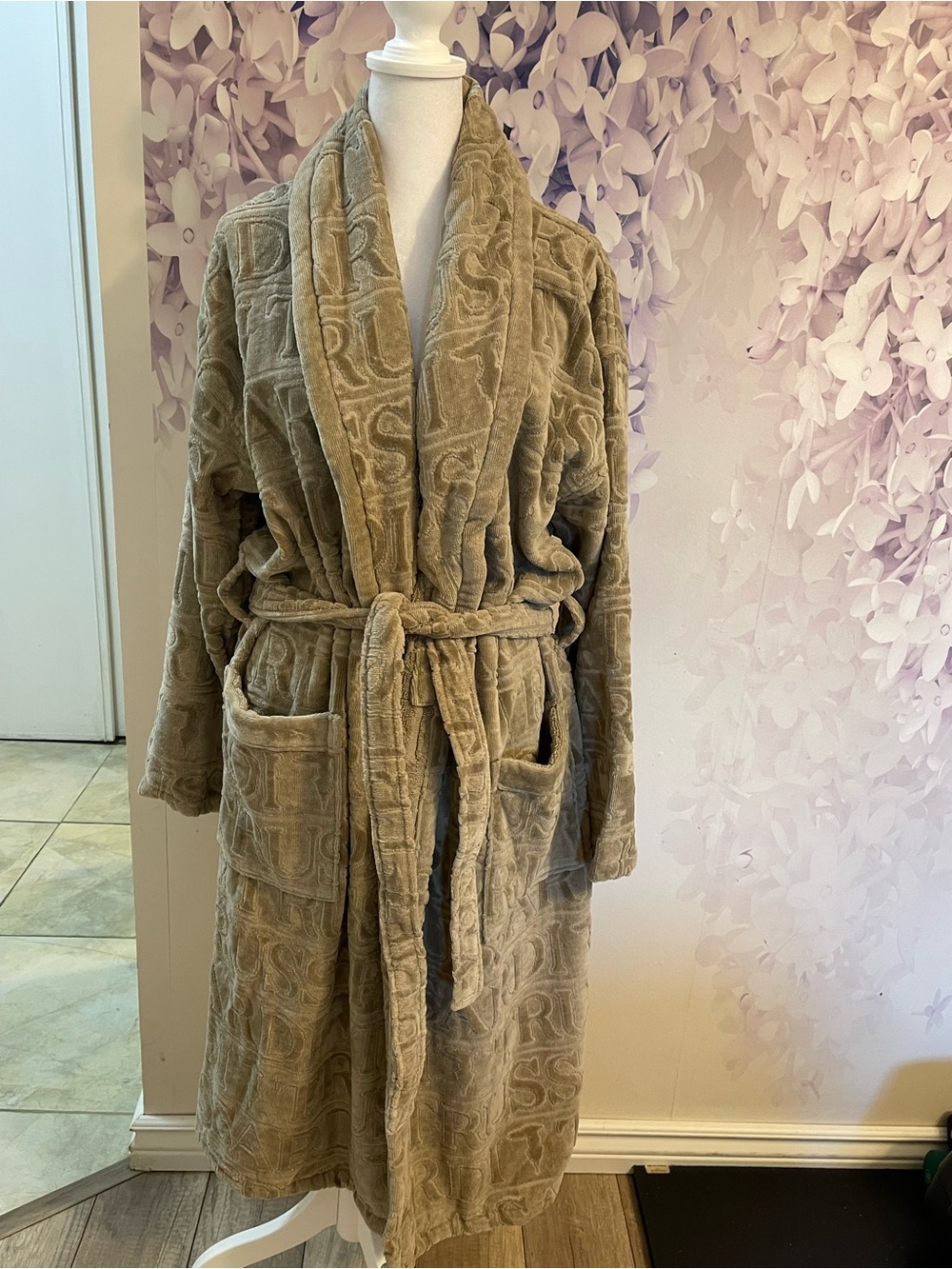 Trussardi Home Logo Print Plush Cotton Robe S/M newer worn